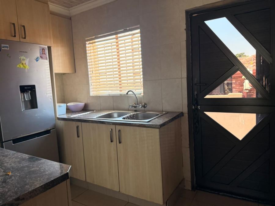 3 Bedroom Property for Sale in Tlhabane West North West